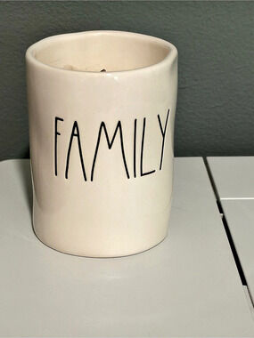 Rae Dunn FAMILY Apple Honey Butter Scented Candle, Cream, New